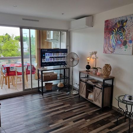 Superbe T2 Tout Confort 3 Etoiles, Entierement Renove Avec Piscine, Parking, Clim, Wifi, Netflix La Grande Motte Ngoại thất bức ảnh